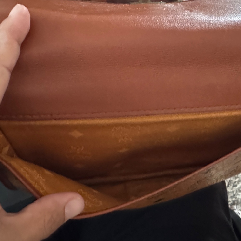 Reposhing MCM - Picture 3 of 6